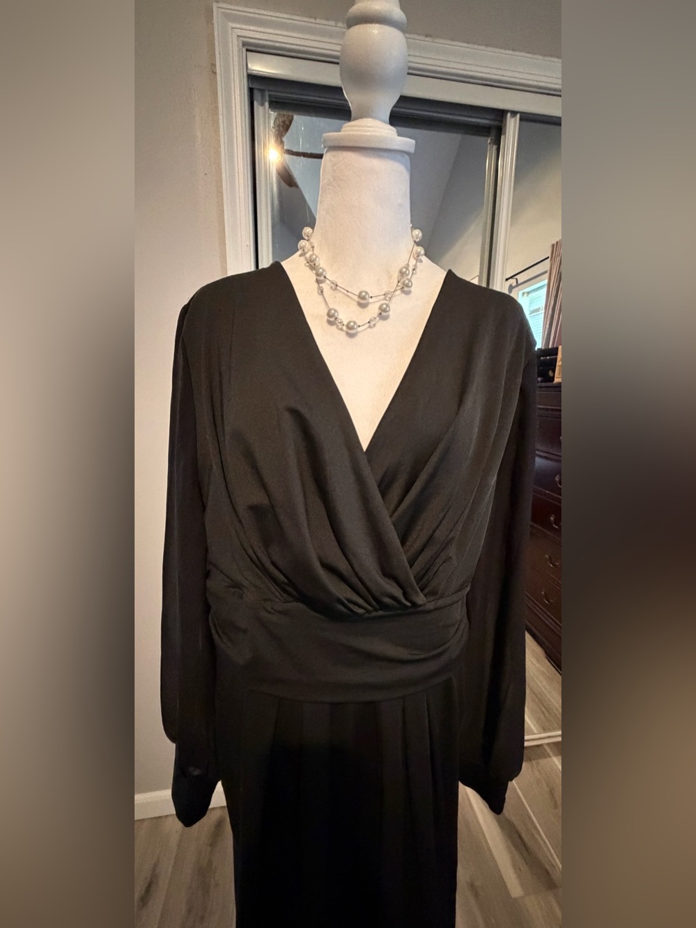 Black Long-Sleeve V-Neck Women's Jumpsuit/pants 2x - Picture 4 of 5